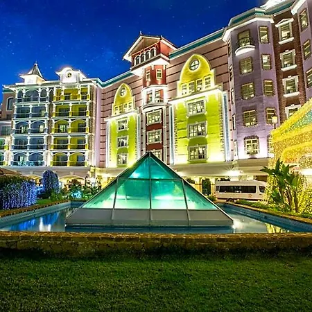 Merit Crystal Cove Casino And Отель