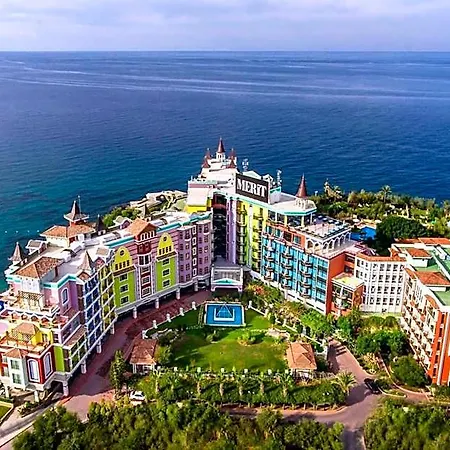 Merit Crystal Cove Casino And Кирения