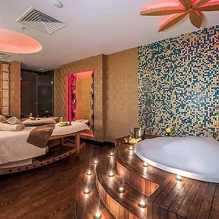 Отель Merit Crystal Cove Casino And Кирения