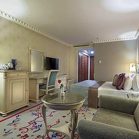 Merit Crystal Cove Casino And Отель 5*