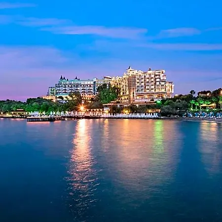 Merit Crystal Cove Casino And Отель 5*