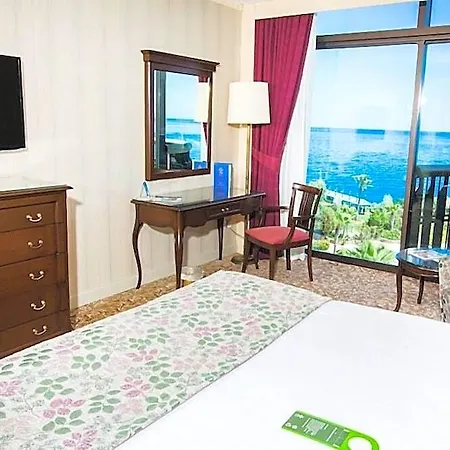 Merit Crystal Cove Casino And 5*